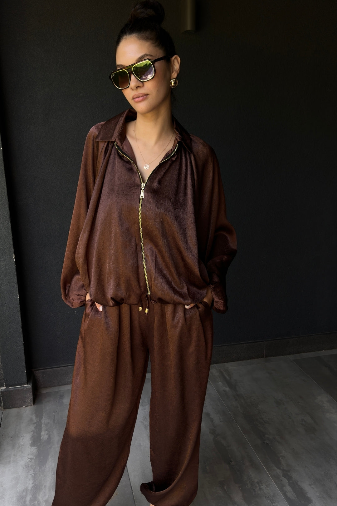 Kahverengi Saten Bomber Ceket Şalvar Pantolon Takım