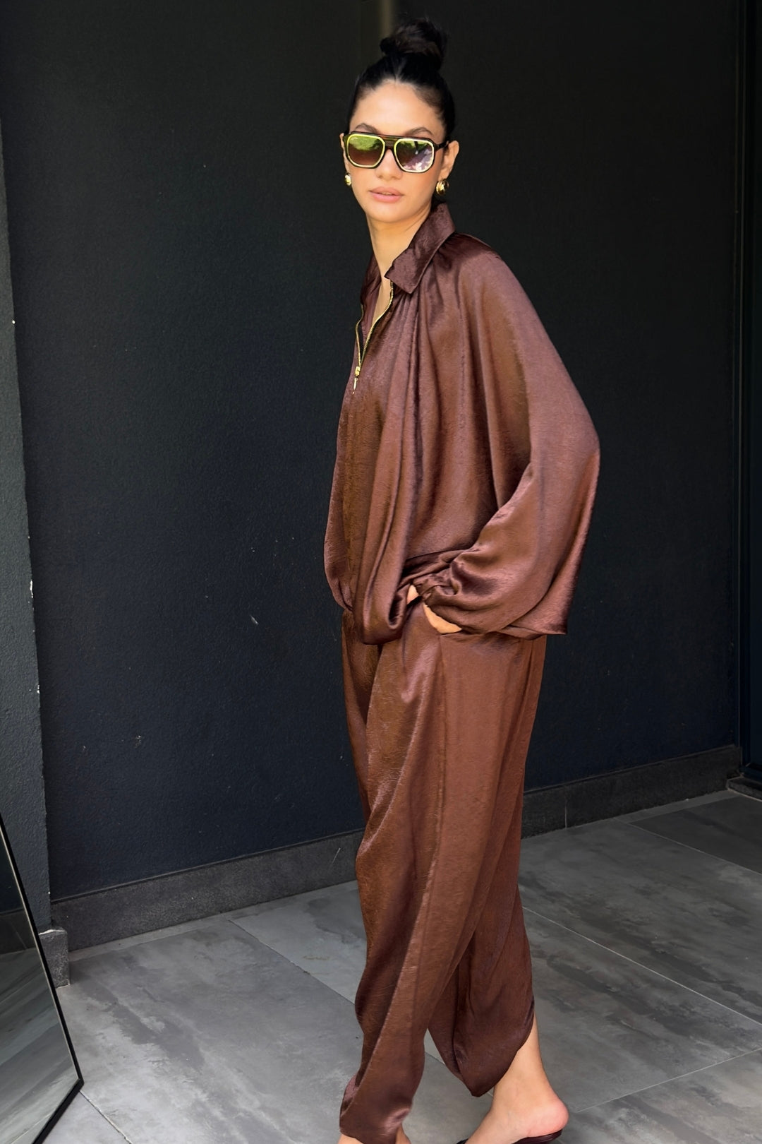 Kahverengi Saten Bomber Ceket Şalvar Pantolon Takım