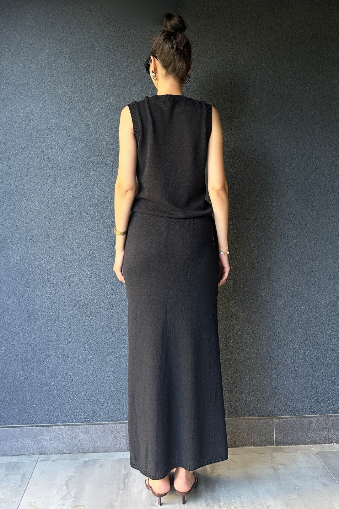 Siyah Büzgülü Etekli Takım