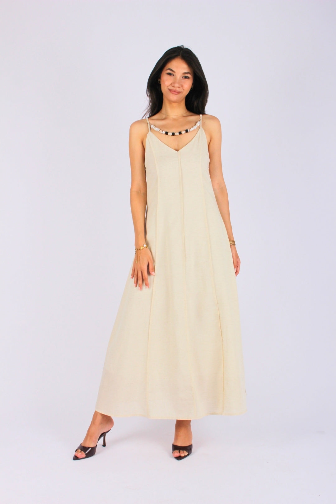 Taş Dikiş Detaylı Midi Boy Elbise