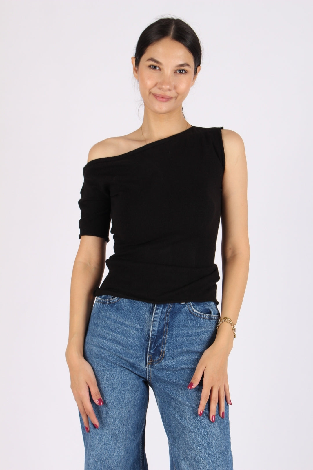Siyah Omuz Detaylı Triko Bluz