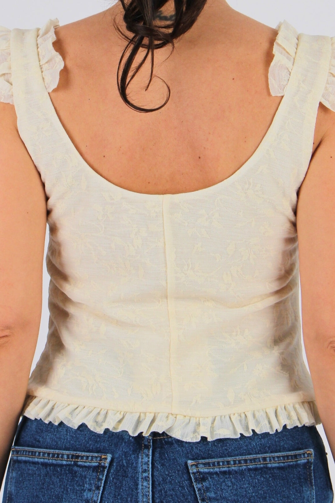 Ekru Fırfır Detaylı Dantel Bluz