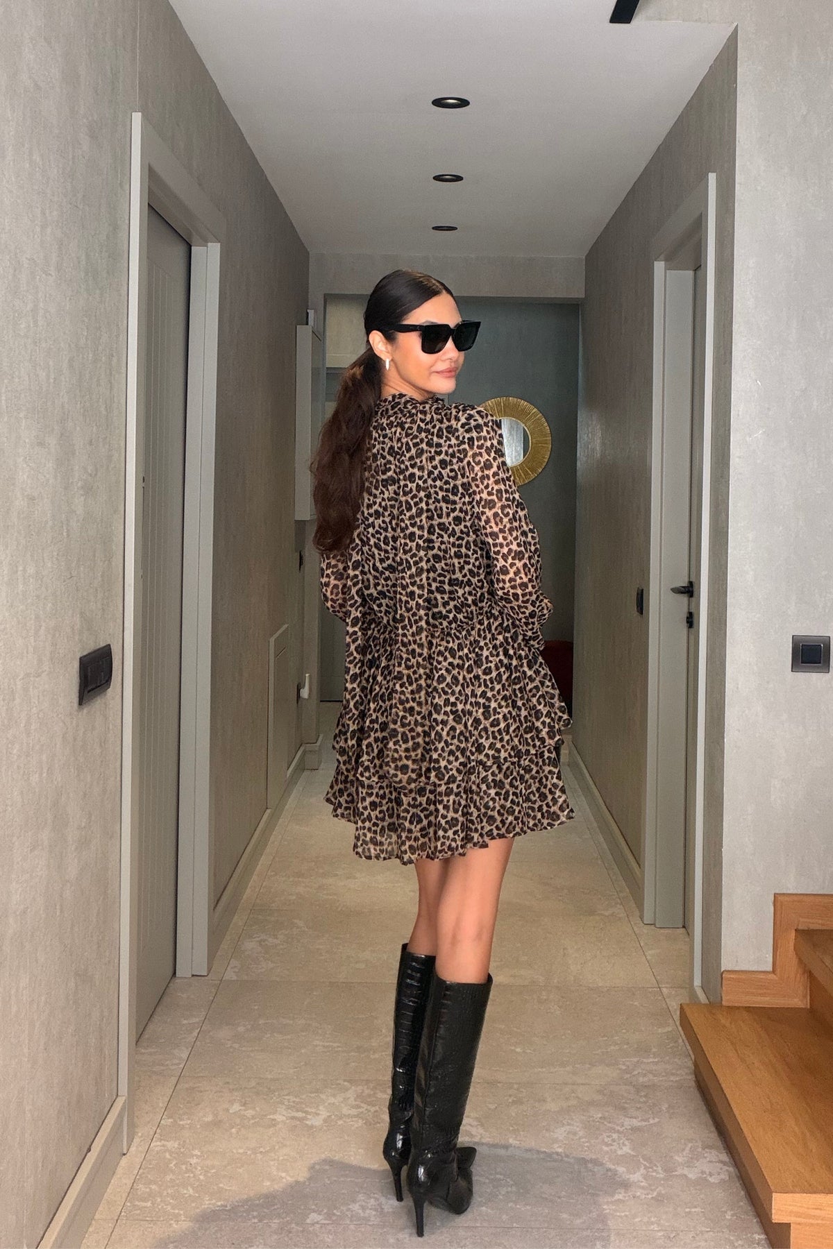 Leopar Vatkalı Fularlı Şifon Elbise