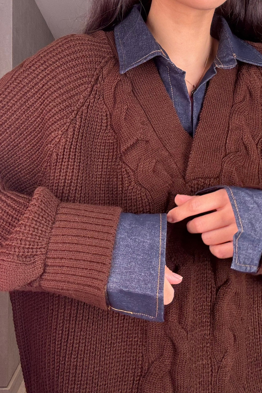 Jean Detaylı Kahverengi Triko