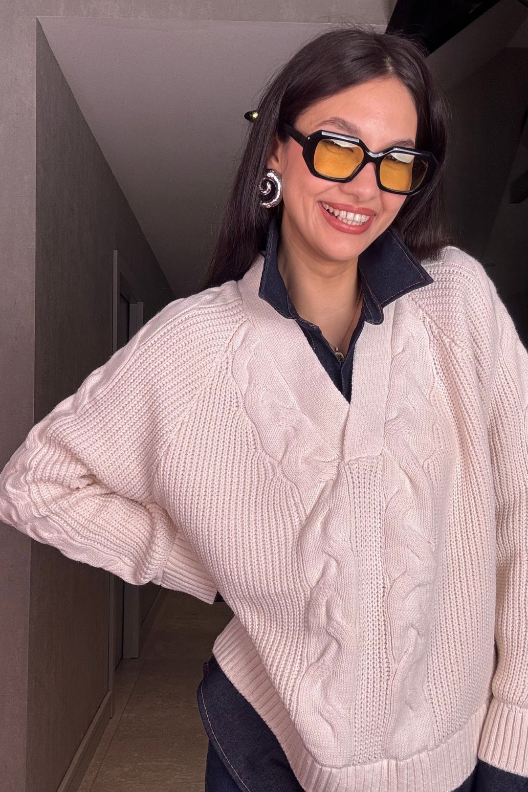 Jean Detaylı Bej Triko