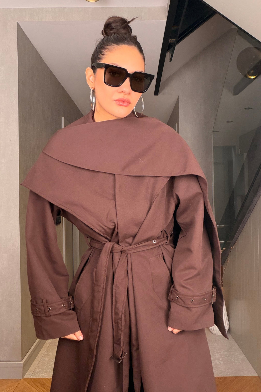 Kahverengi Şal Detaylı Trençkot