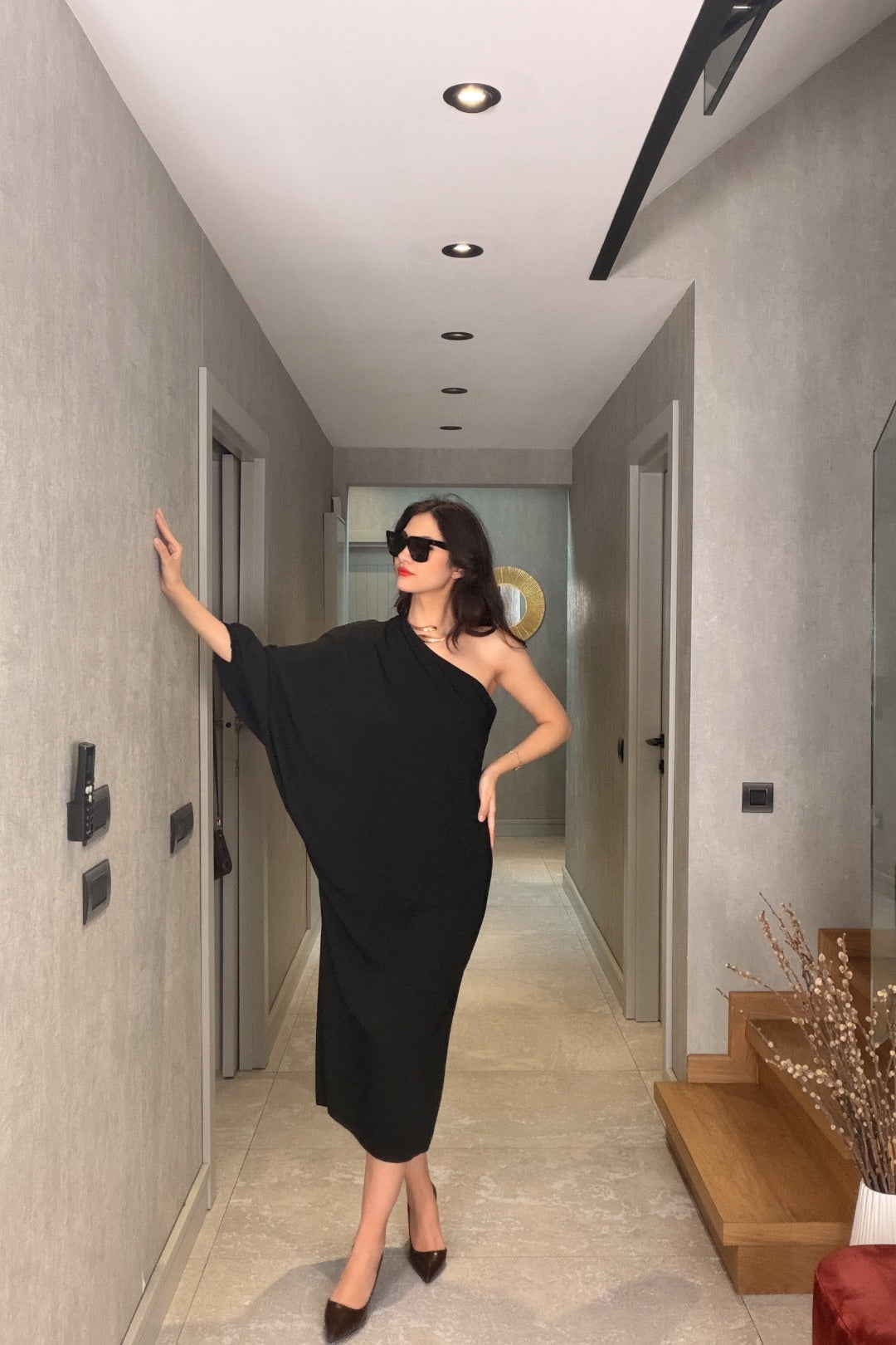 Siyah Tek Omuz Elbise