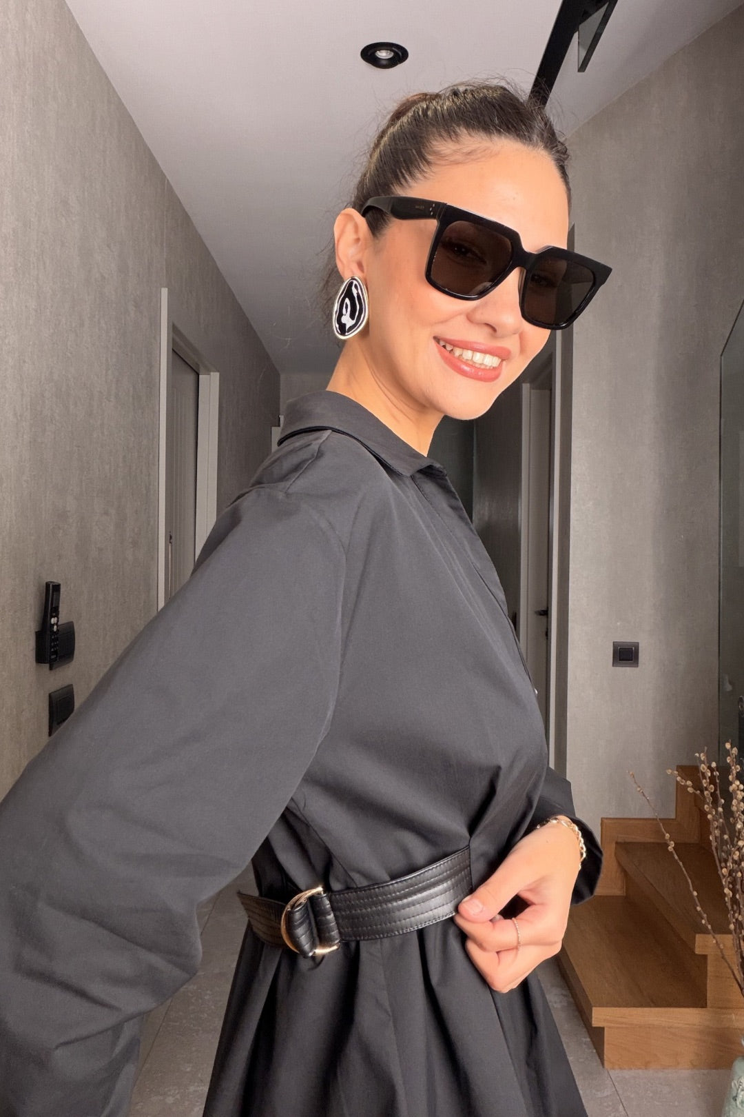 Siyah V Yaka Balon Elbise