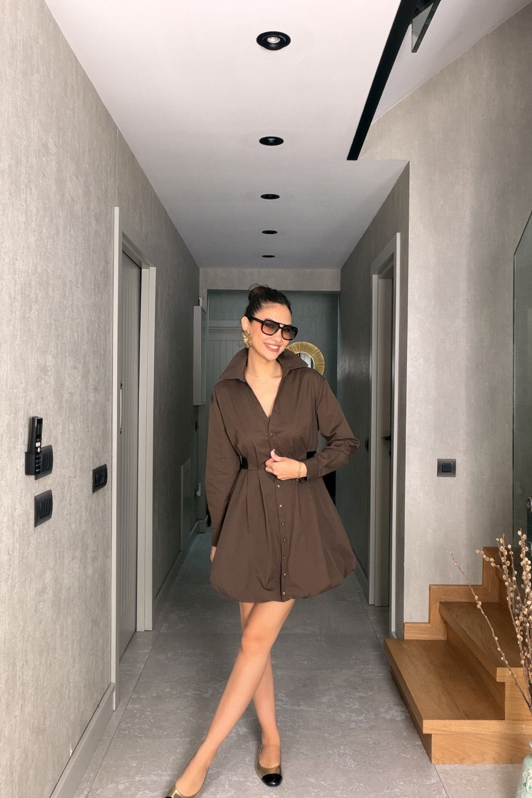 Kahverengi V Yaka Balon Elbise