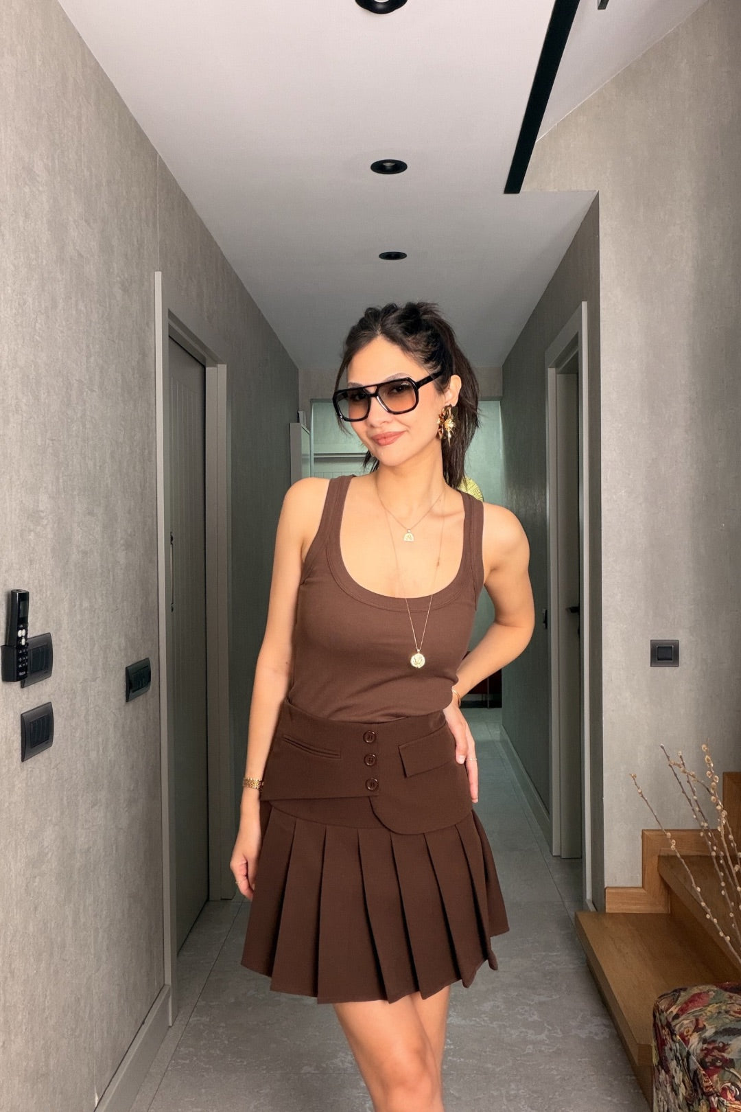 Kahverengi Pileli Şort Etek