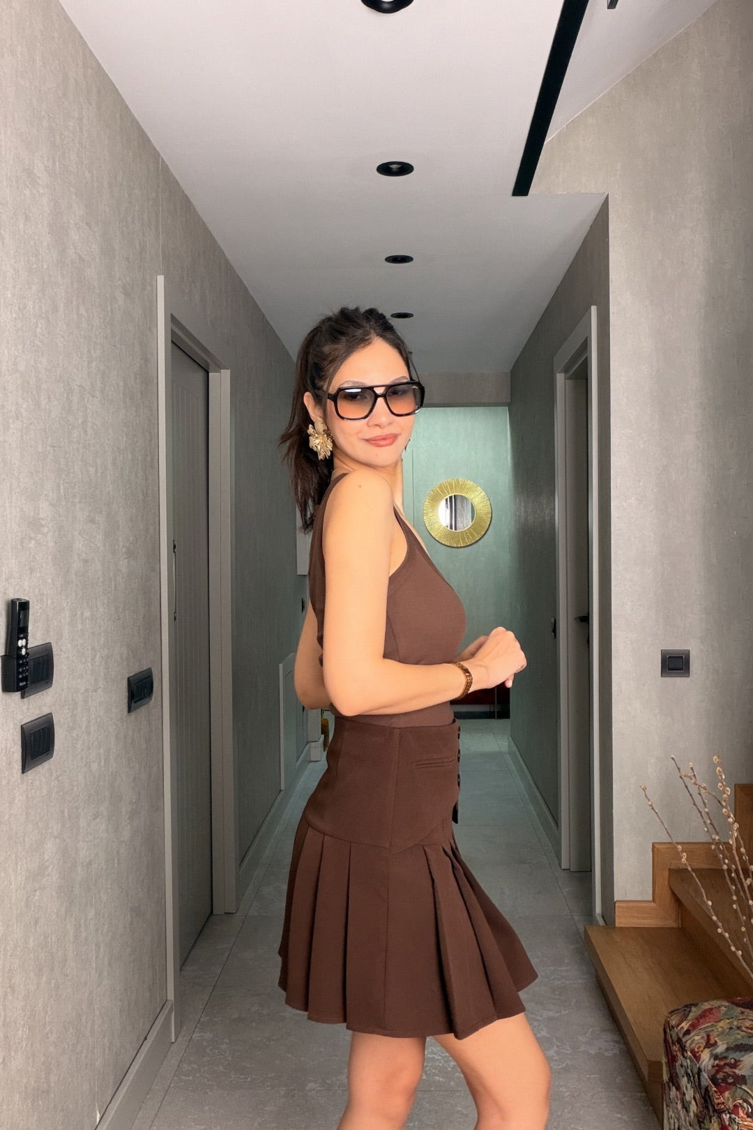 Kahverengi Pileli Şort Etek