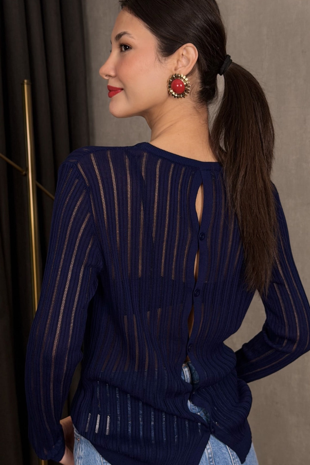 Lacivert Arkadan Düğmeli Bluz