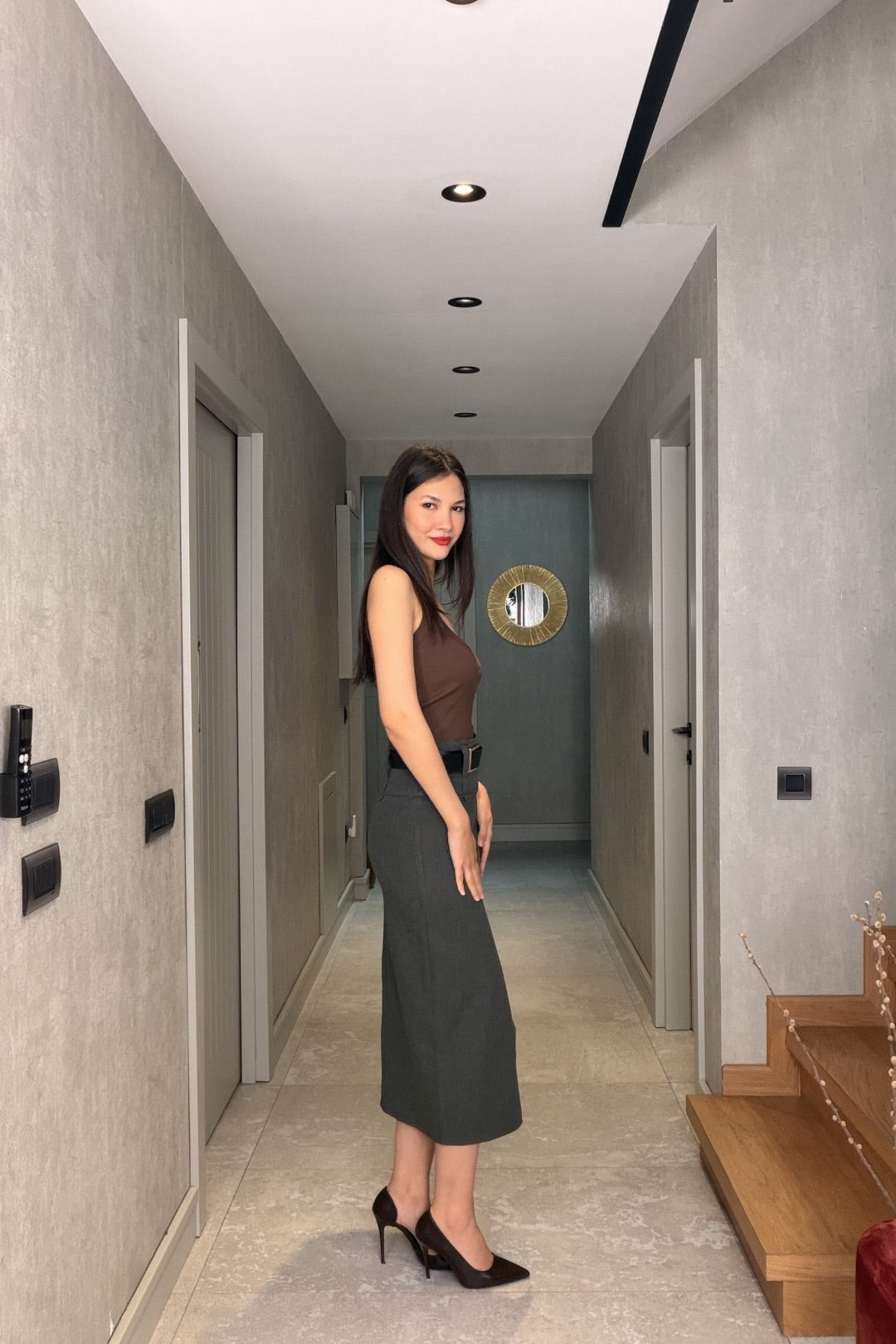 Antrasit Kemerli Yırtmaçlı Kalem Etek