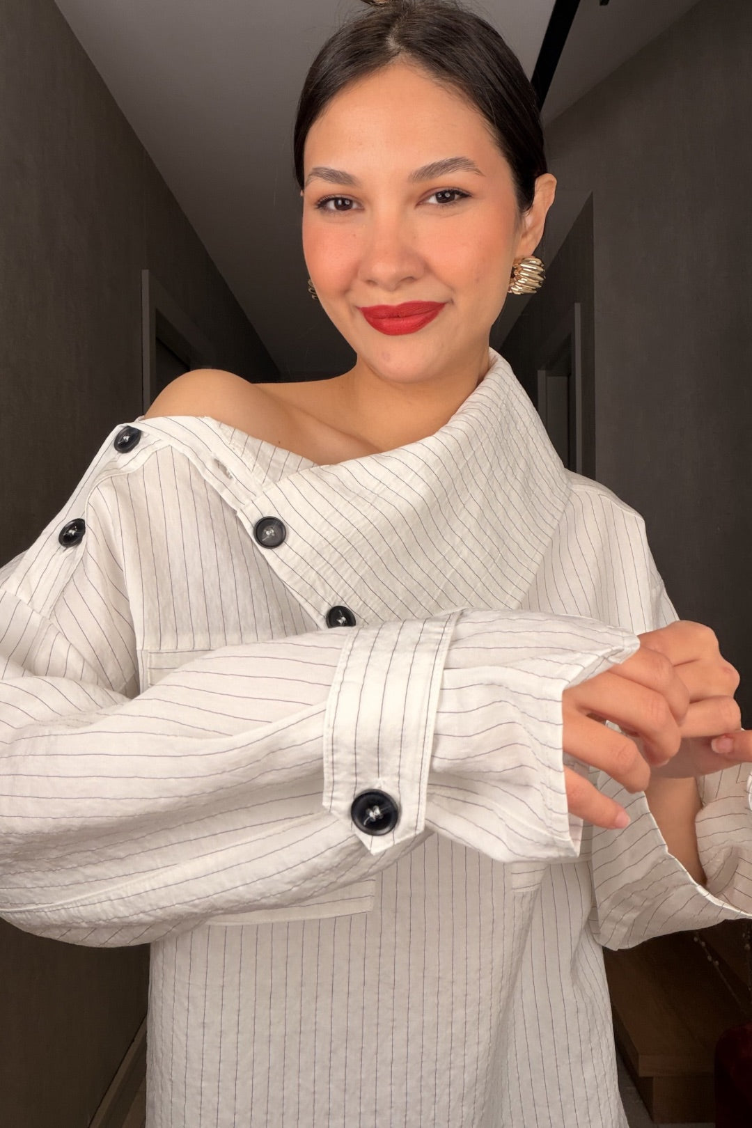 Ekru Çizgili Düğmeli Gömlek