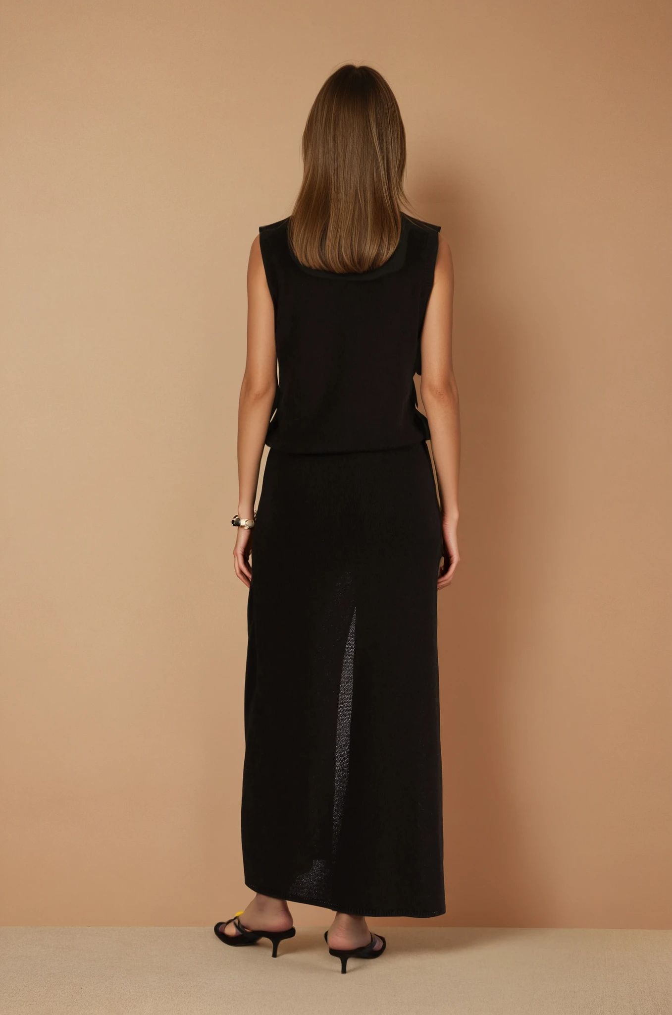 Koyu Kahverengi Büzgülü Etekli Takım