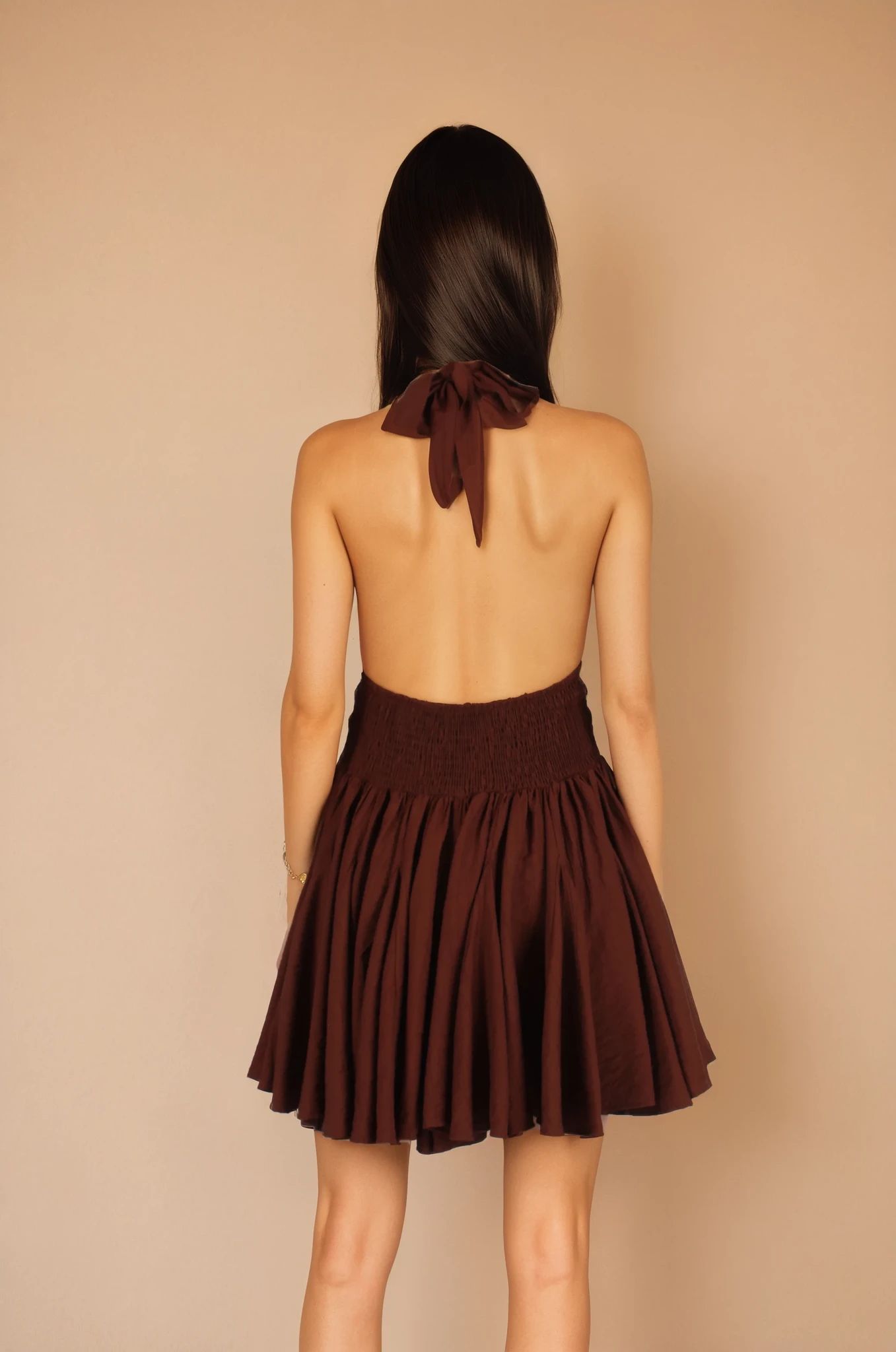 Kahverengi Boyundan Bağlamalı Bel Detaylı Elbise