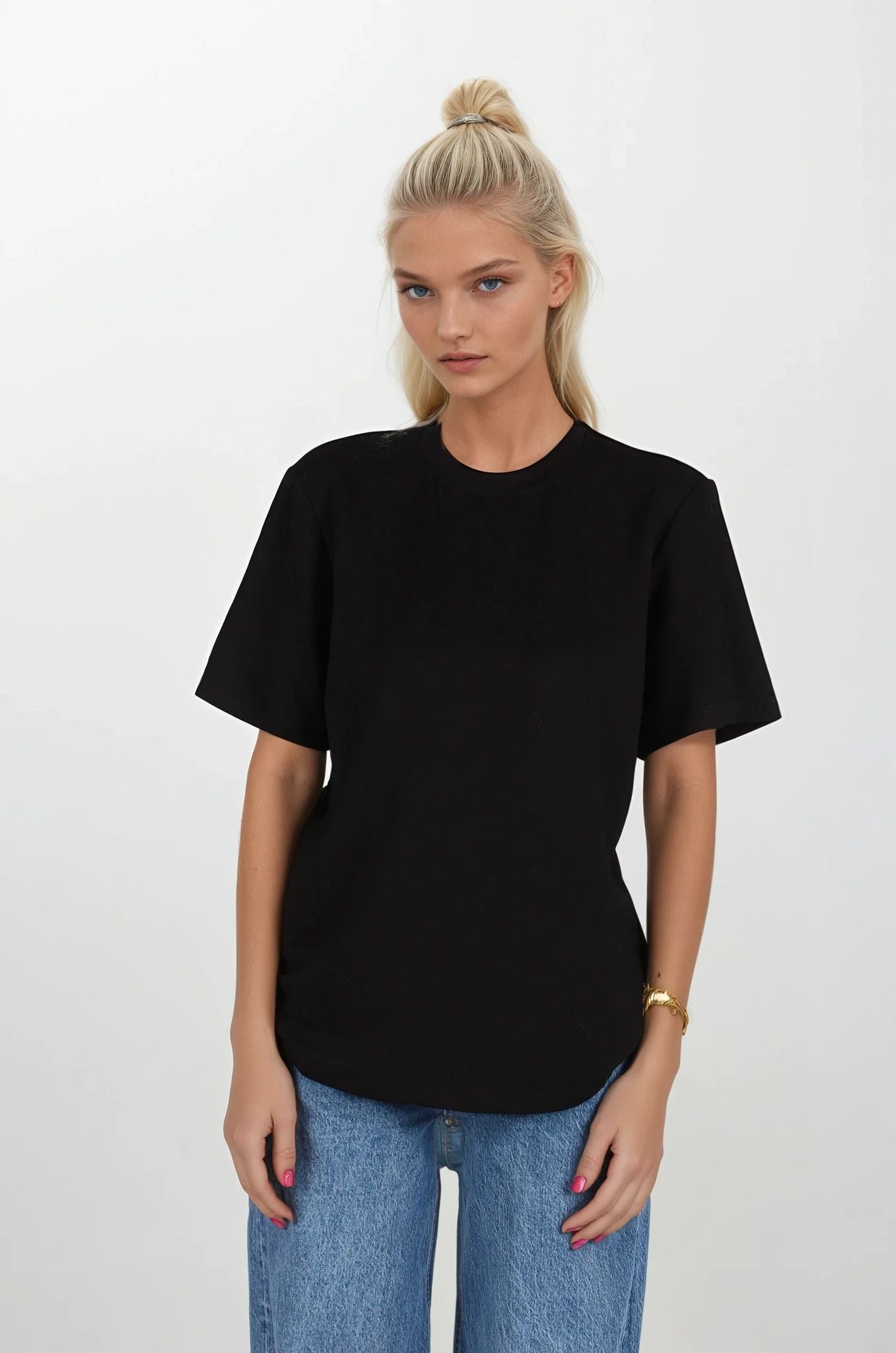 Siyah Bisiklet Yakalı Oversize T-Shirt