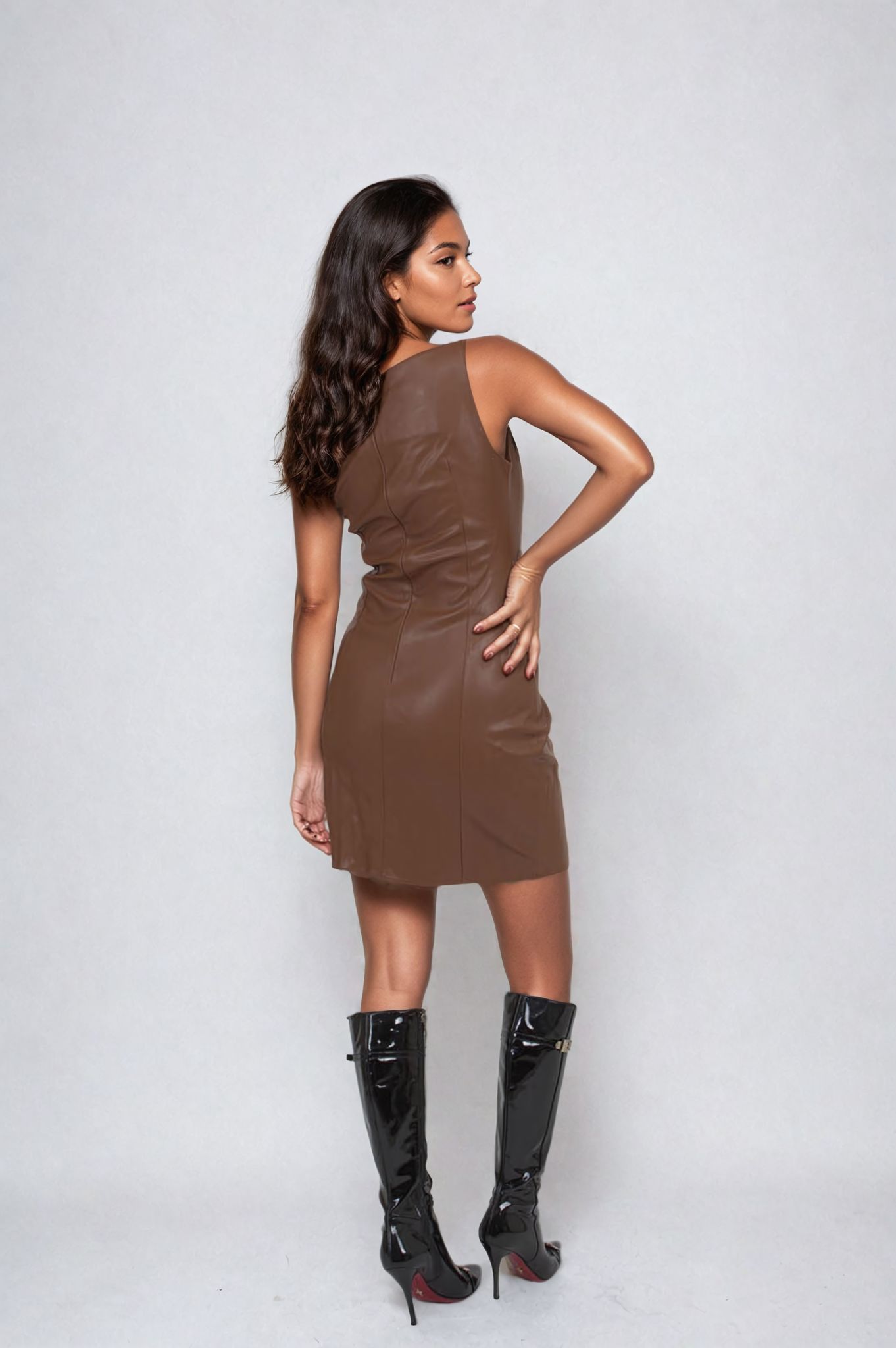 Sütlü kahve Deri Elbise