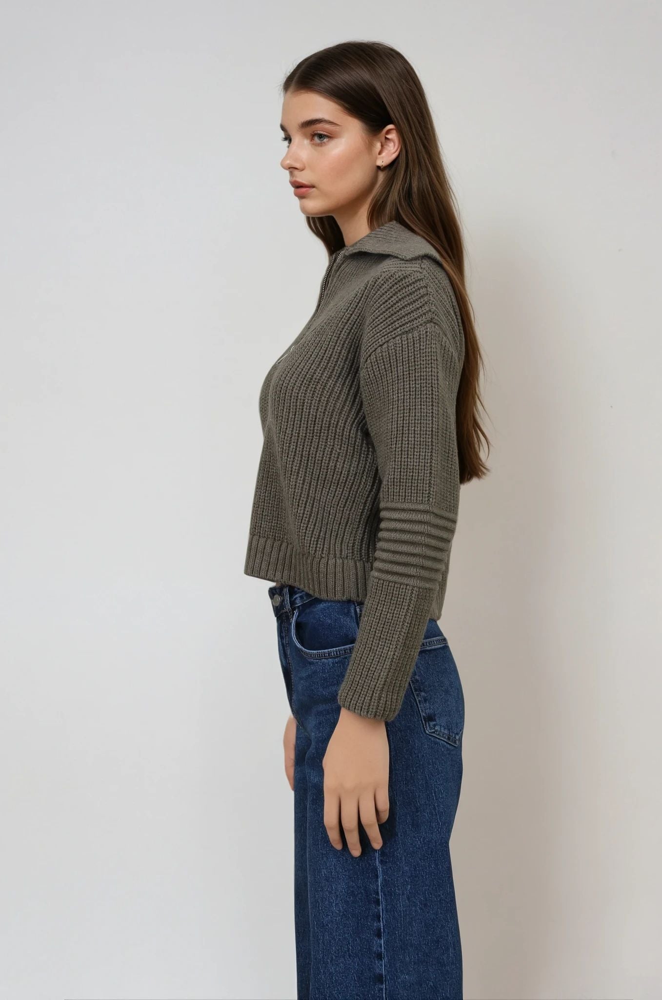 Haki Fermuar Detaylı Crop Kazak