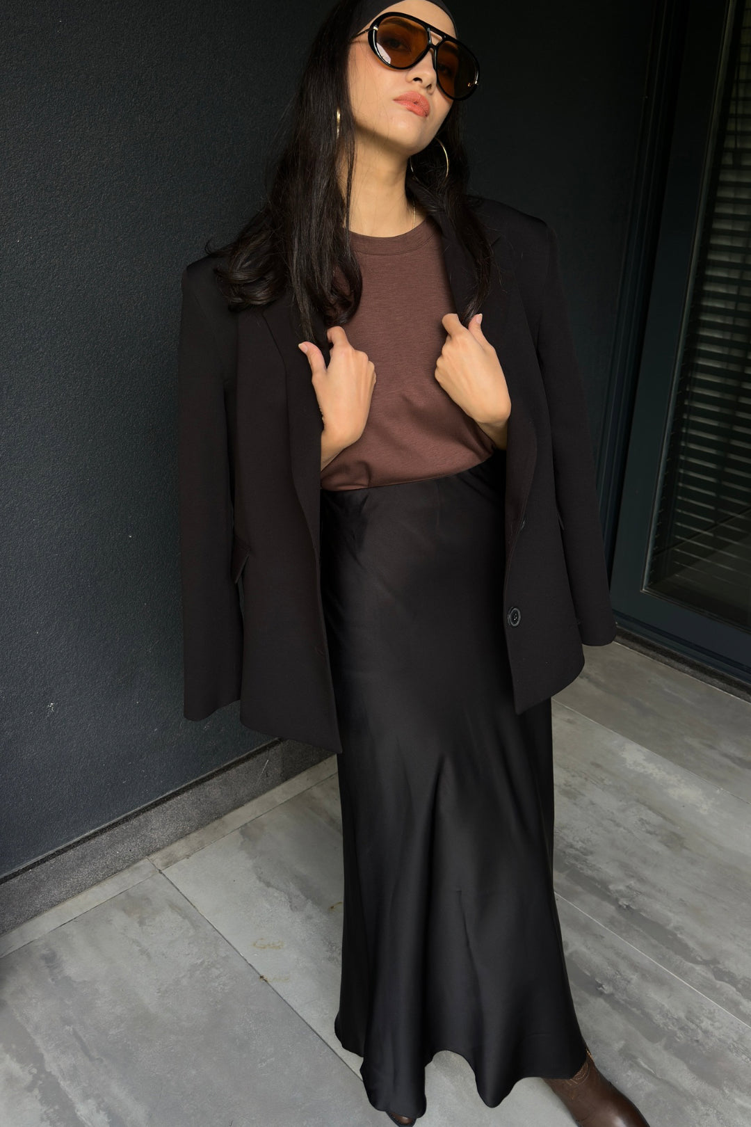 Siyah Maxi Saten Etek