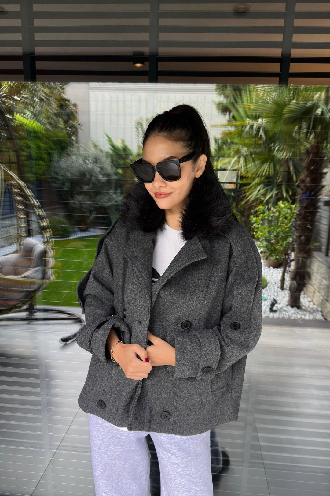 Antrasit Yakası Kürklü Cepli Kaşe Ceket