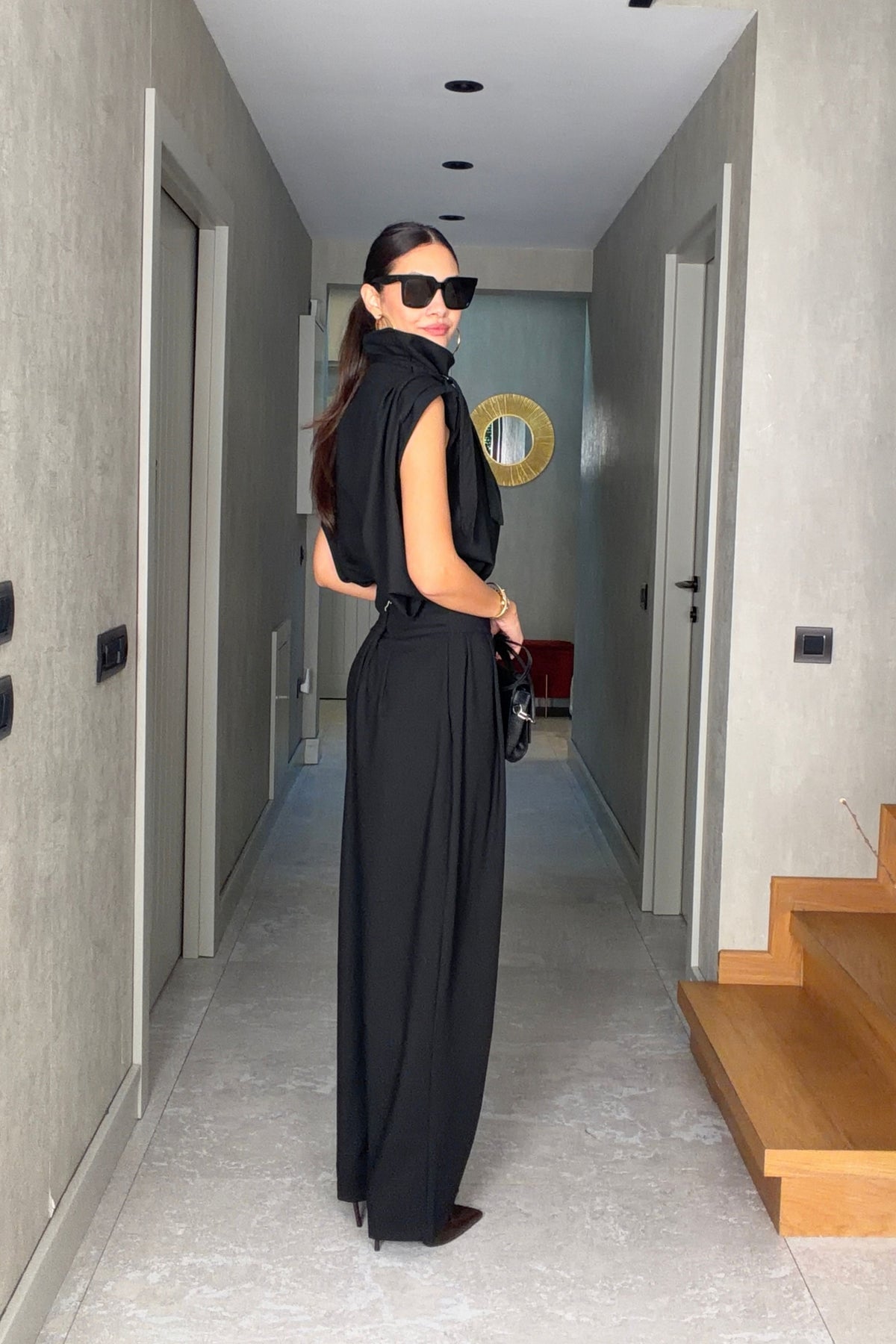 Siyah Apolet Detaylı Bluz Pantolon Takım