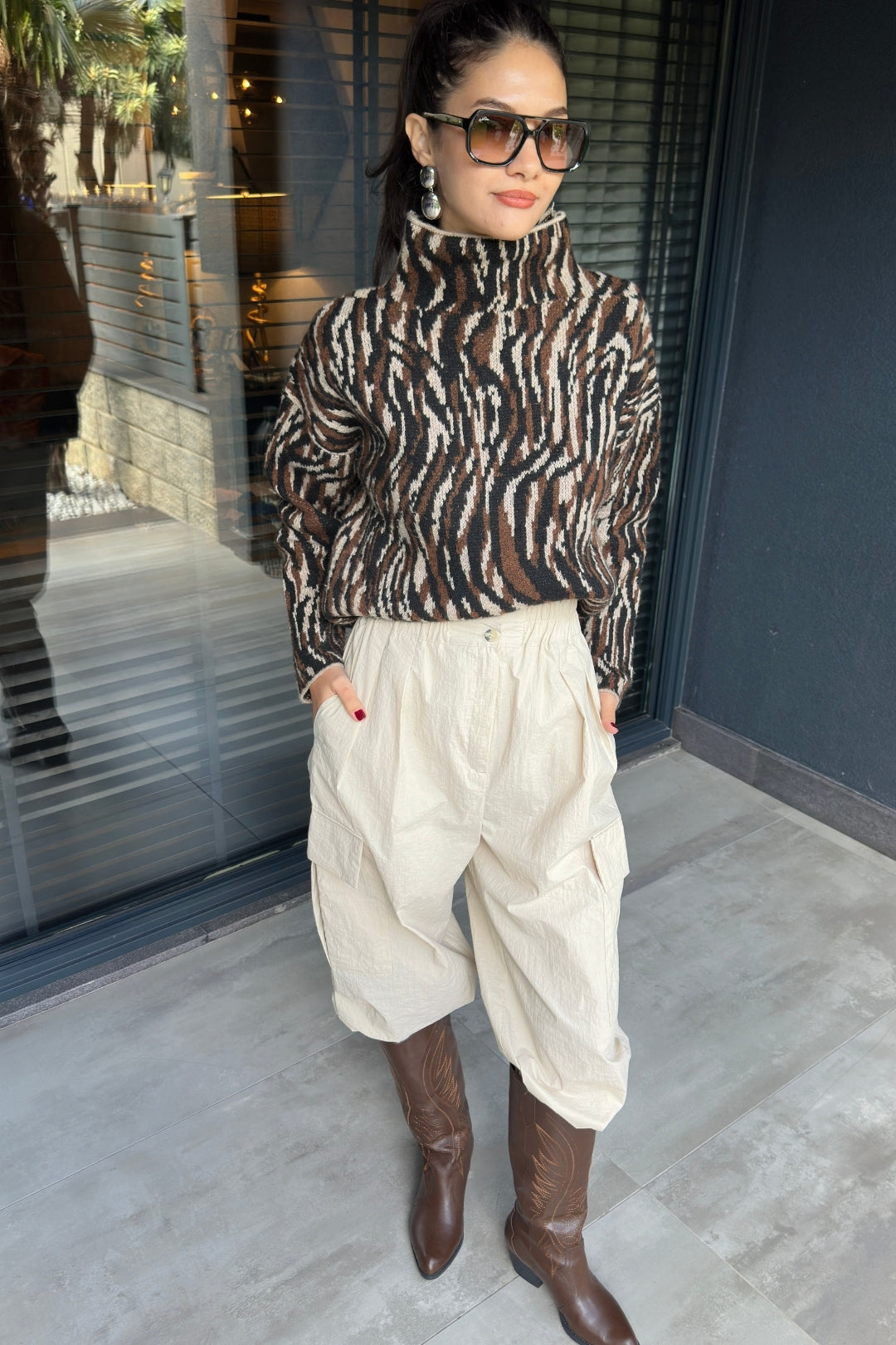 Bej Dokulu Cep Detaylı Kargo Pantolon