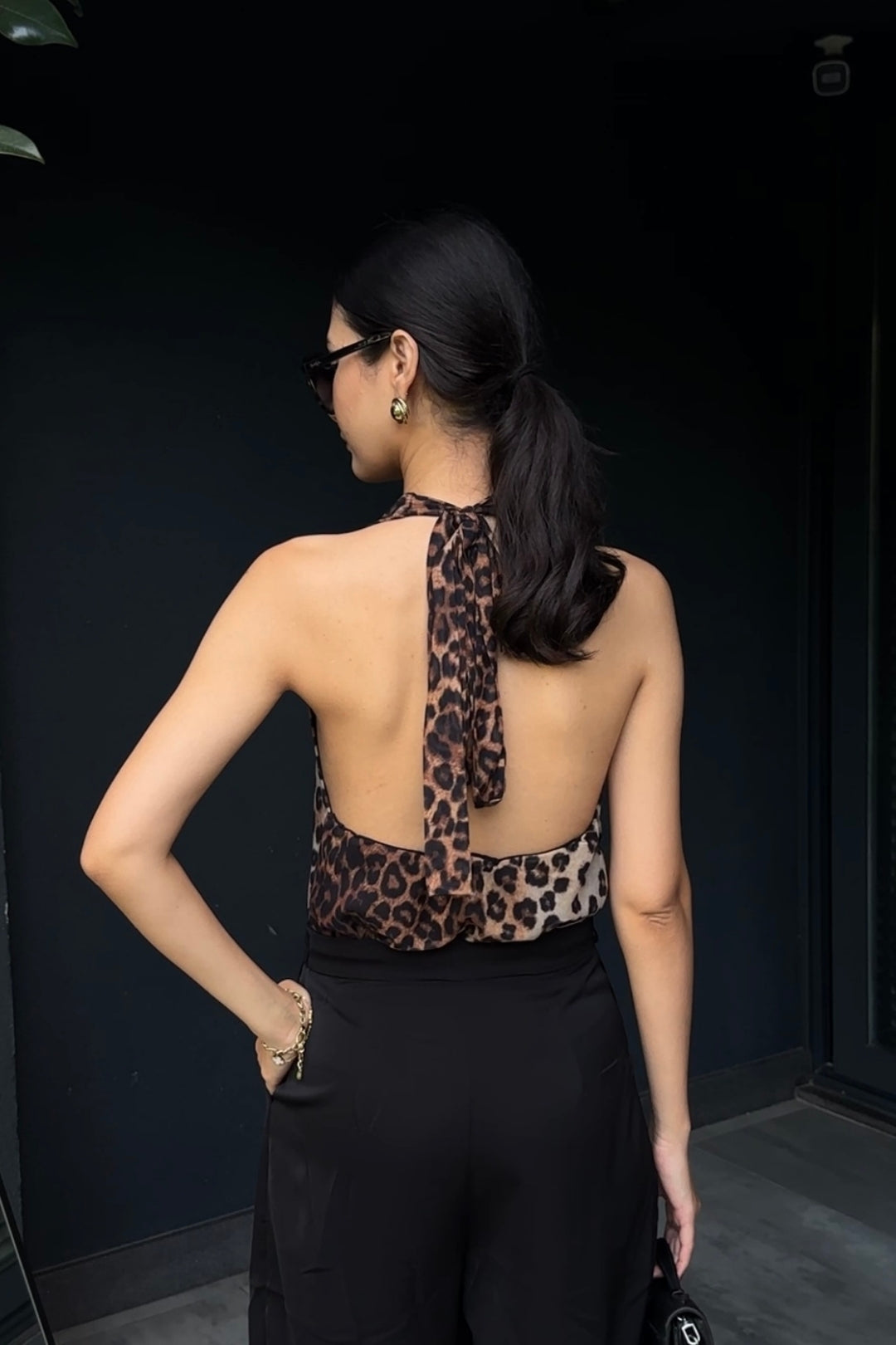 Leopar Desenli Sırt Dekolteli Body