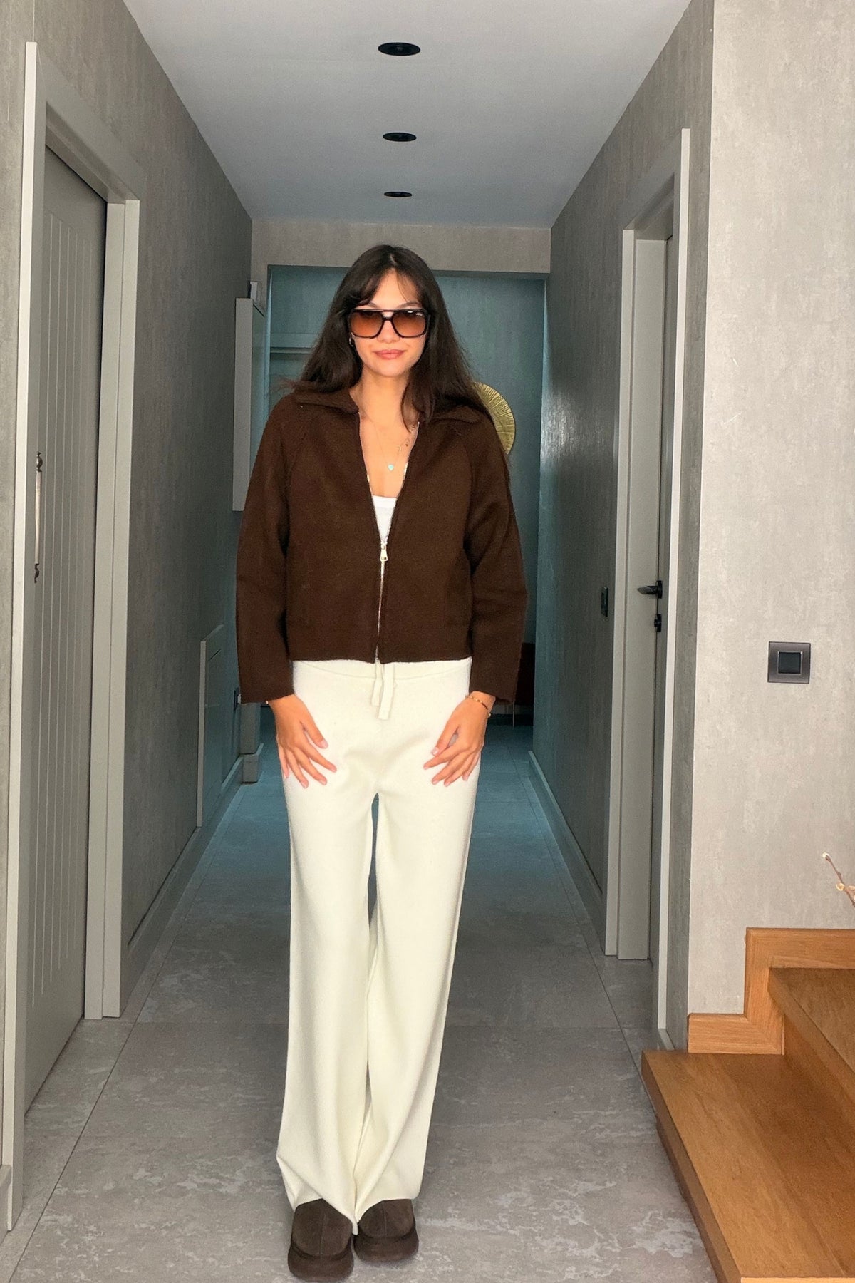 Kahverengi Fermuarlı Crop Triko Ceket
