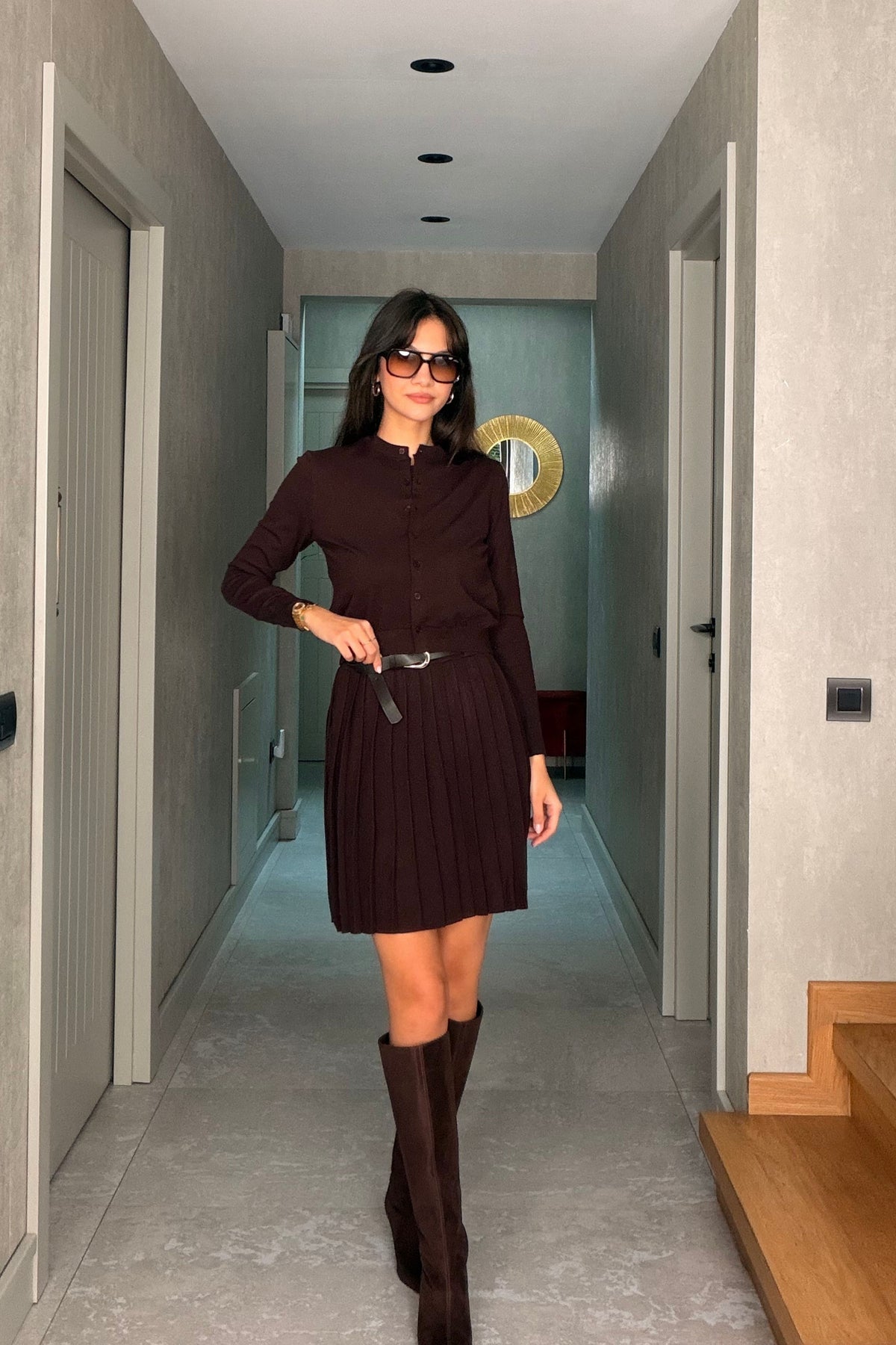 Kahverengi Piliseli Elbise ve Hırka Triko Takım