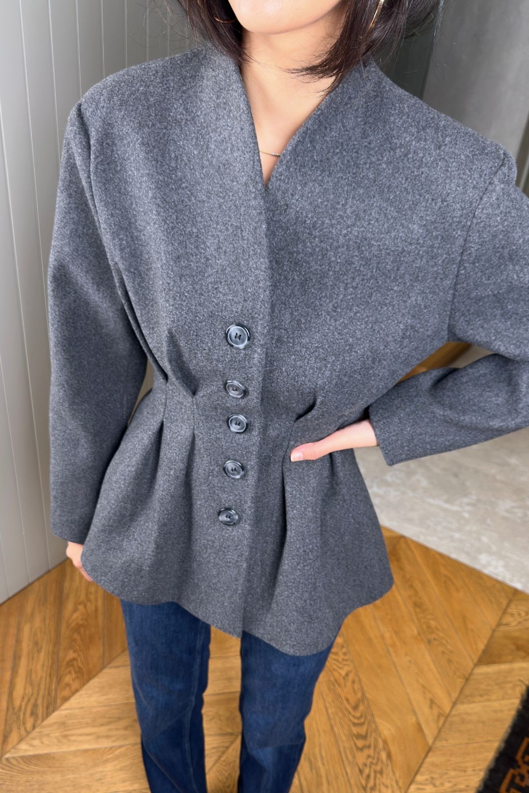 Gri Düğmeli Kaşe Ceket