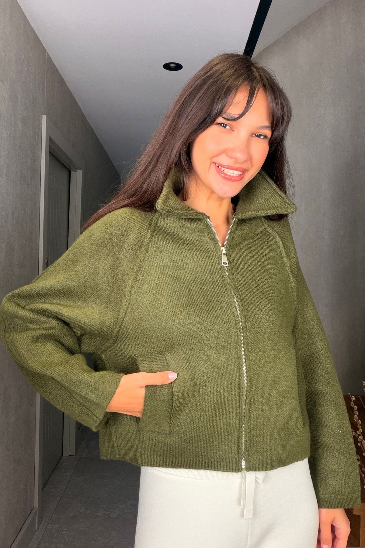 Yeşil Fermuarlı Crop Triko Ceket