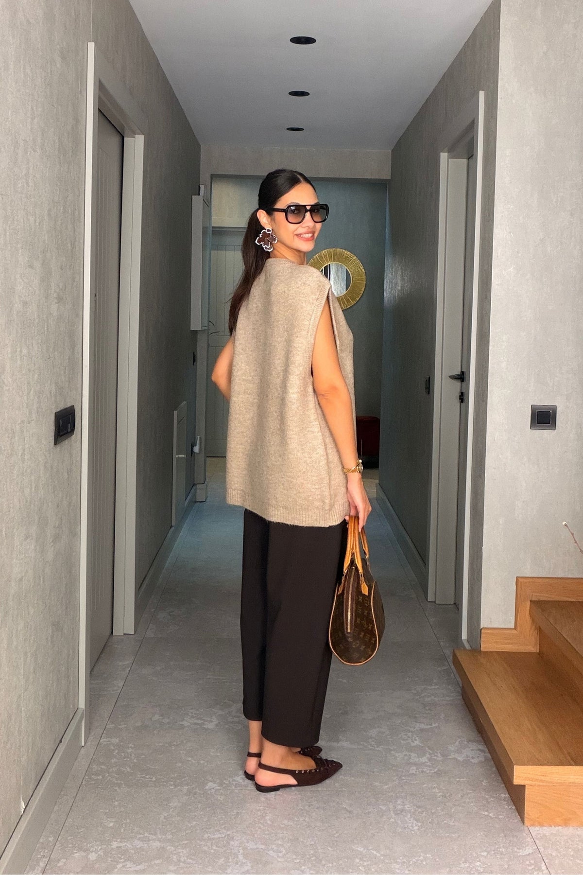 Bej Düğmeli Oversize Triko Yelek