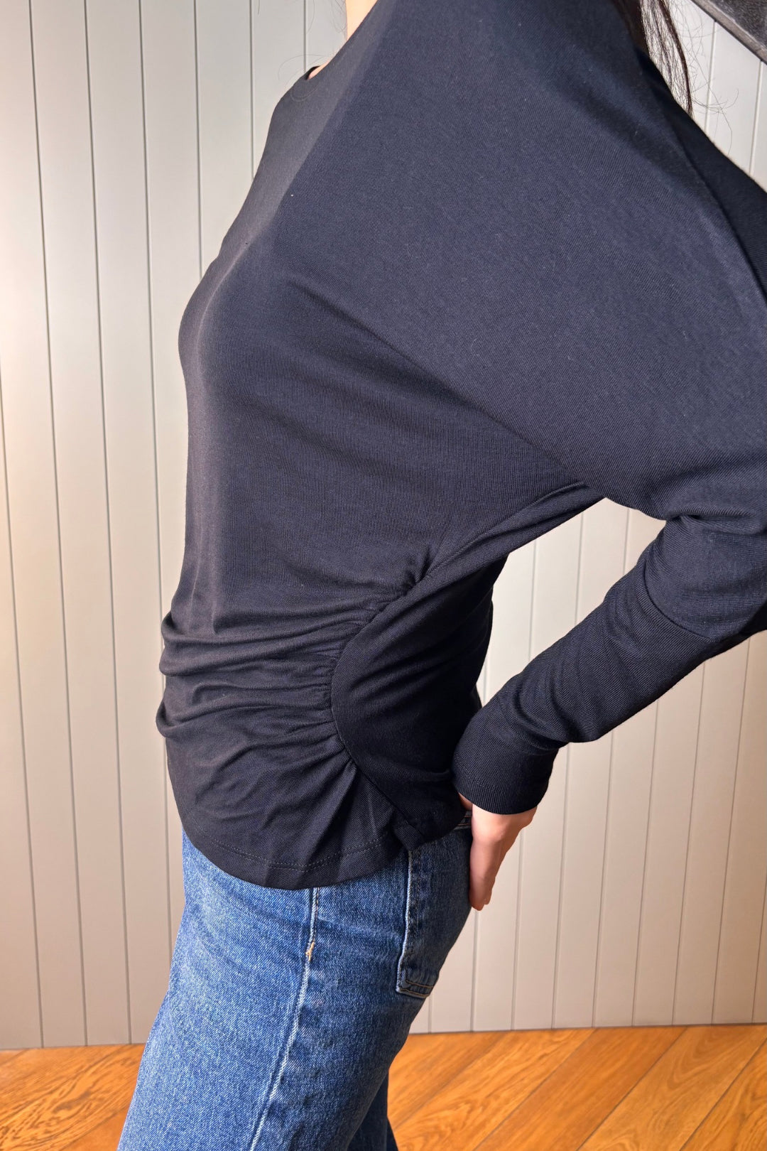 Siyah Beli Büzgülü Bluz