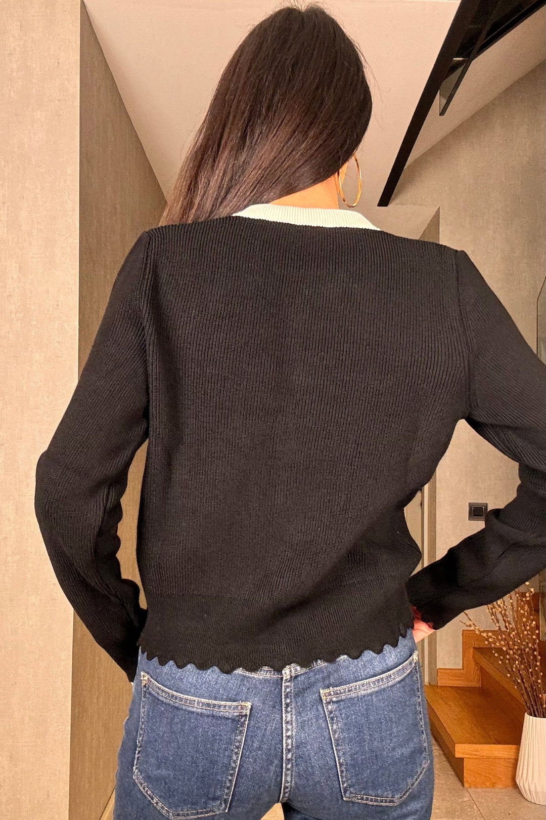 Siyah Antik Düğmeli Hırka