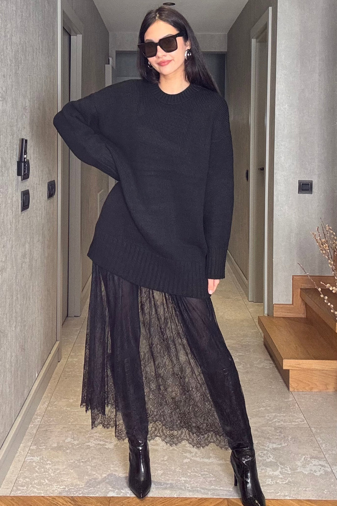 Siyah Dantel  Etekli Triko Elbise