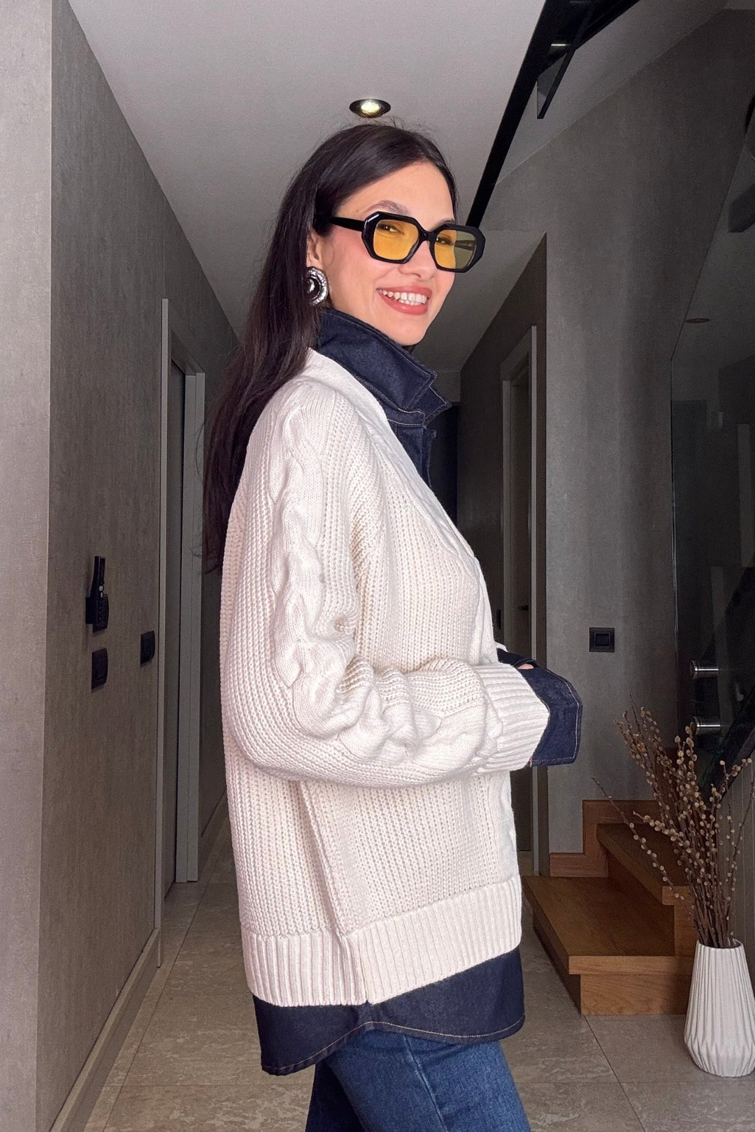 Jean Detaylı Bej Triko