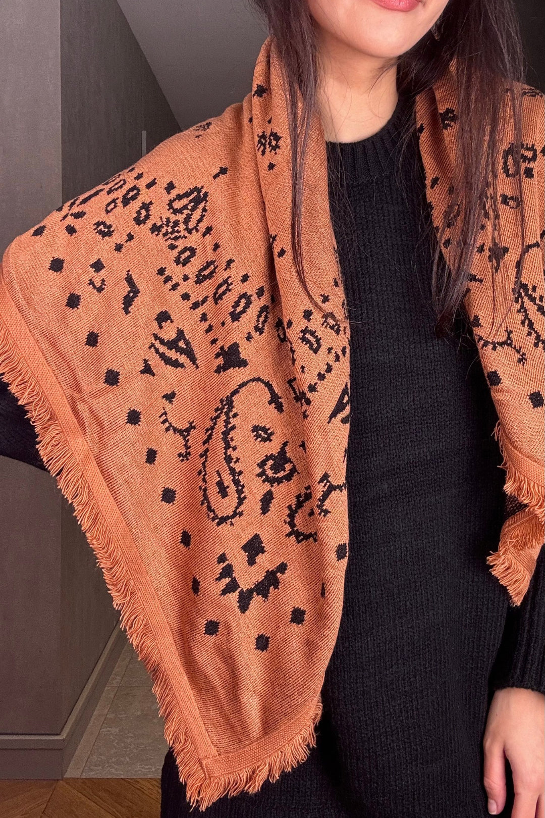 Tarçın Rengi Desenli Şal