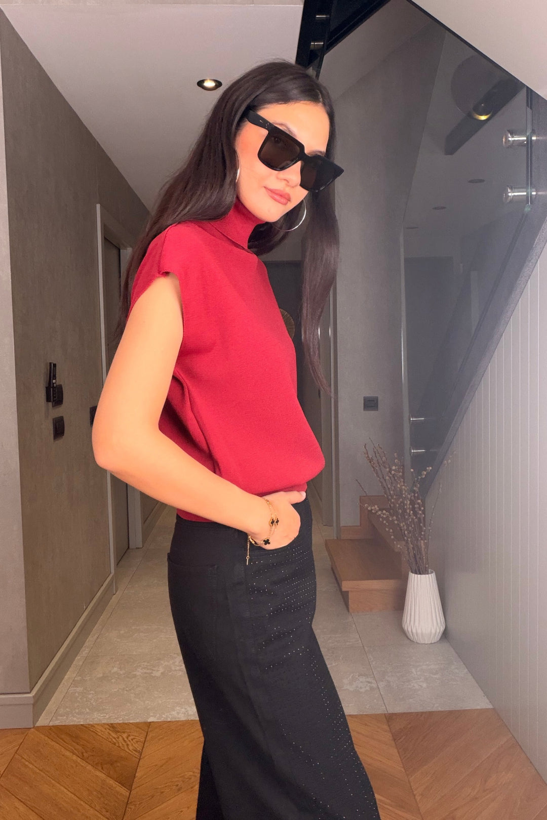 Kırmızı Balıkçı Yaka Kolsuz Bluz