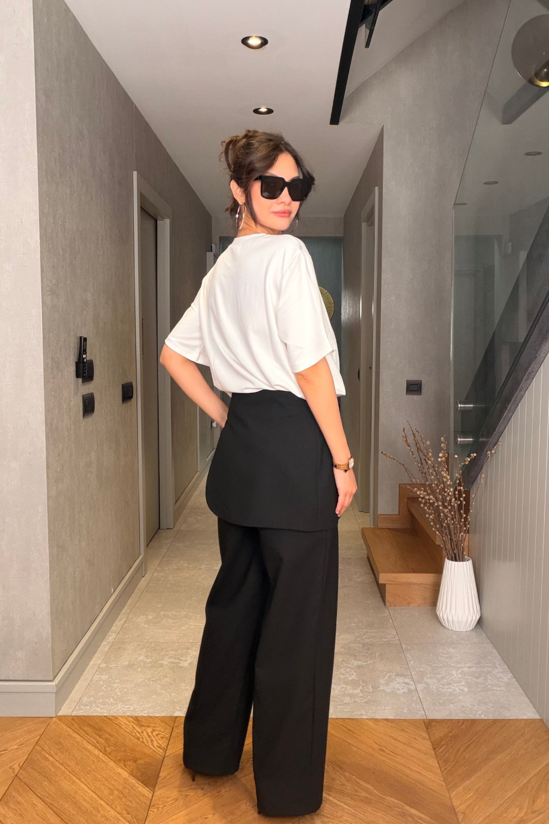 Siyah Etek Detaylı Pantolon