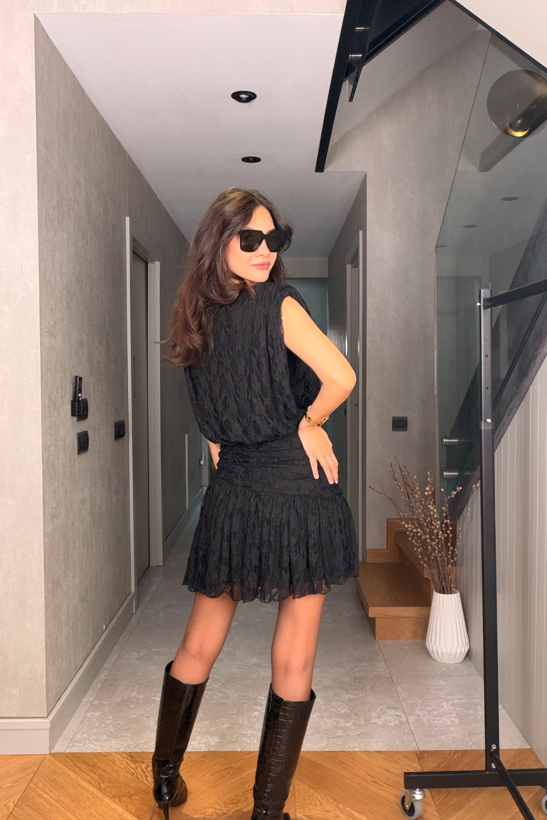 Siyah Vatkalı Dantel Elbise