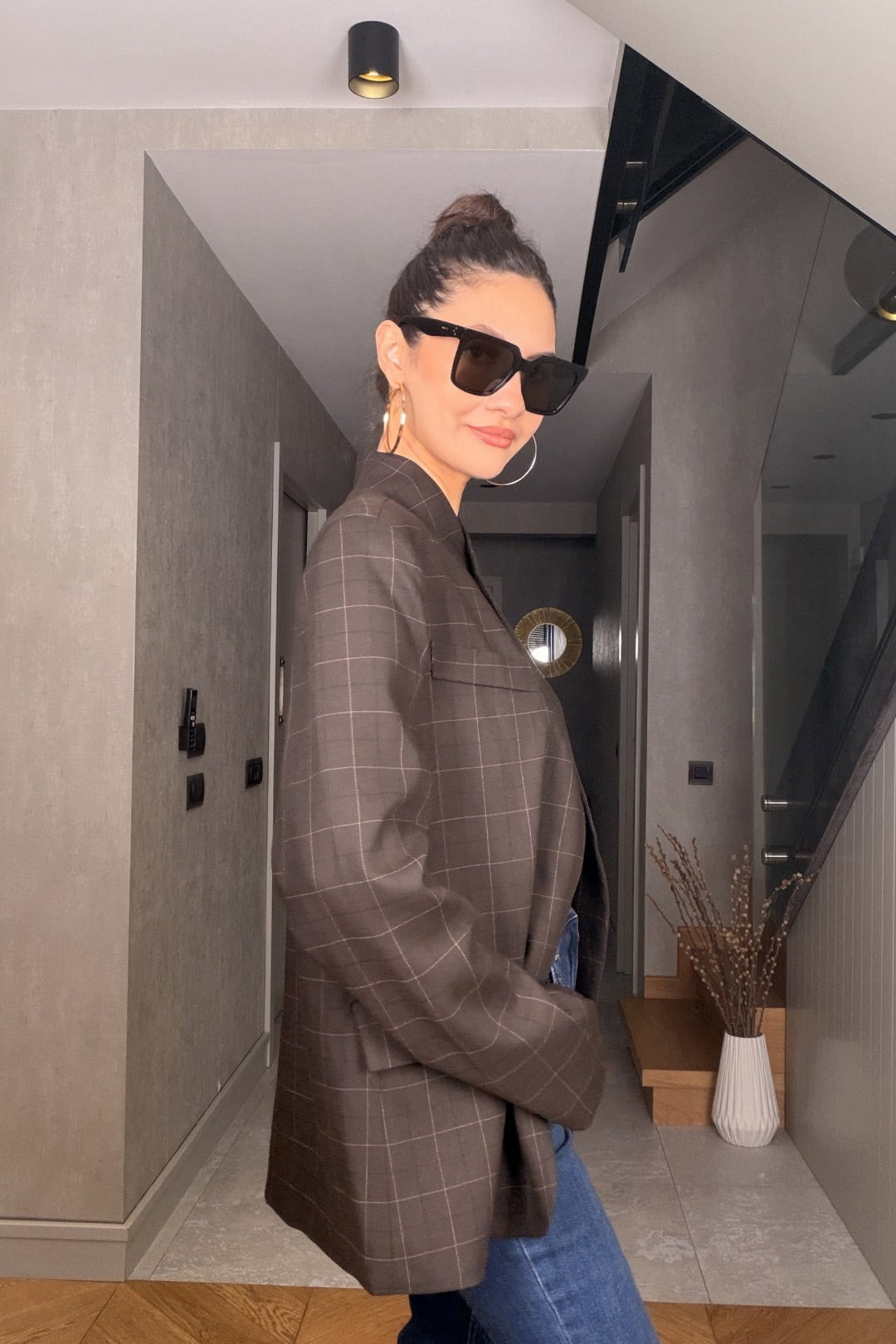 Kahverengi Dik Yakalı Ceket