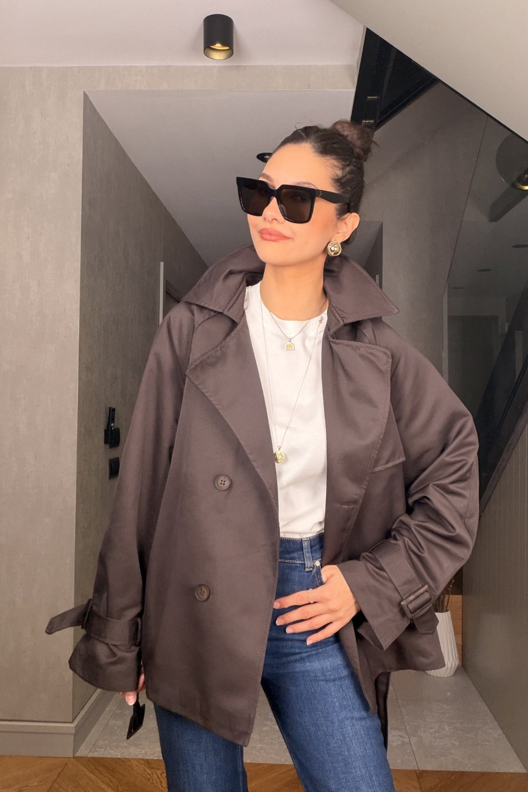 Kahverengi Kısa Trençkot