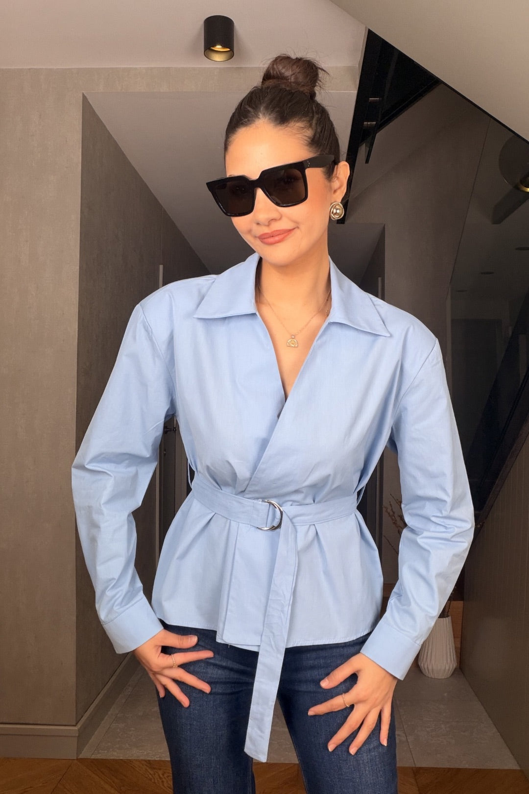 Mavi Tokalı Gömlek