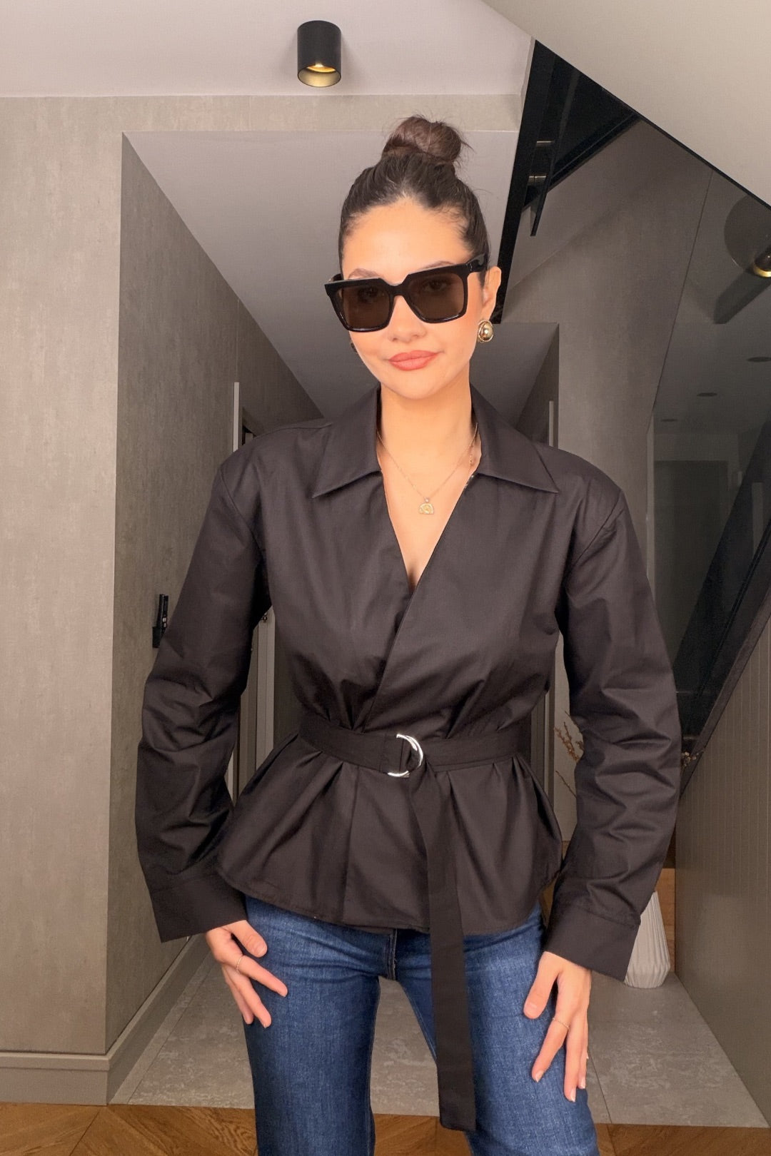 Kahverengi Tokalı Gömlek