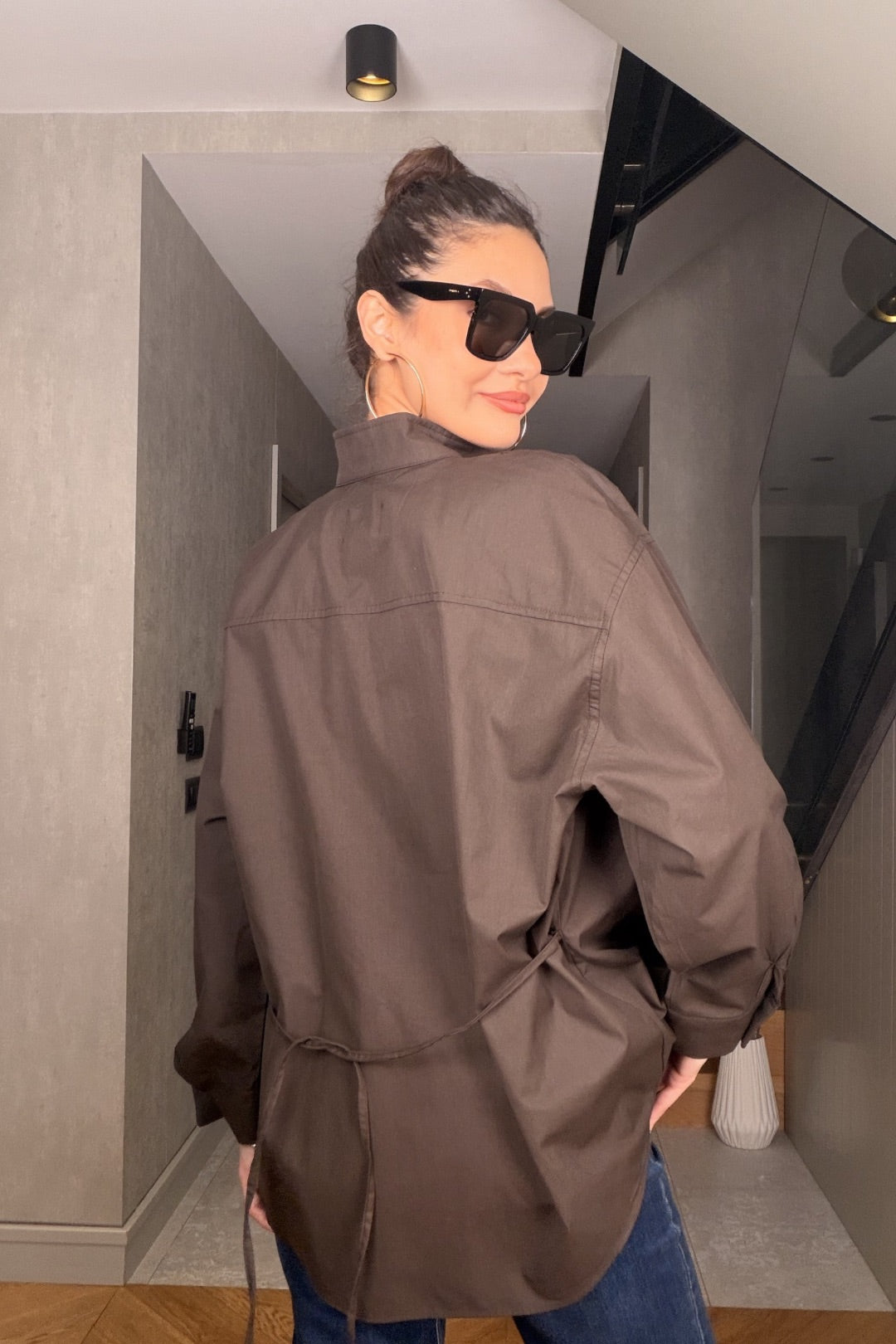 Kahverengi Belden Bağlamalı Gömlek