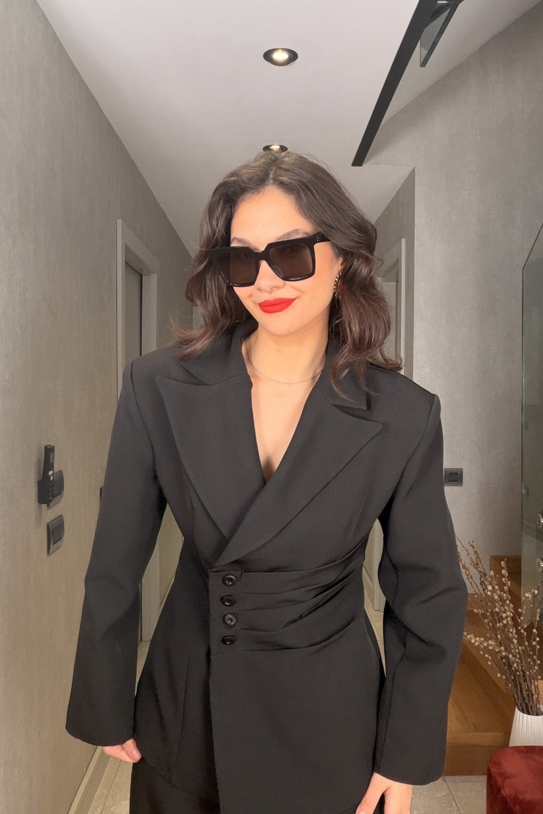 Siyah Şalvarlı Takım