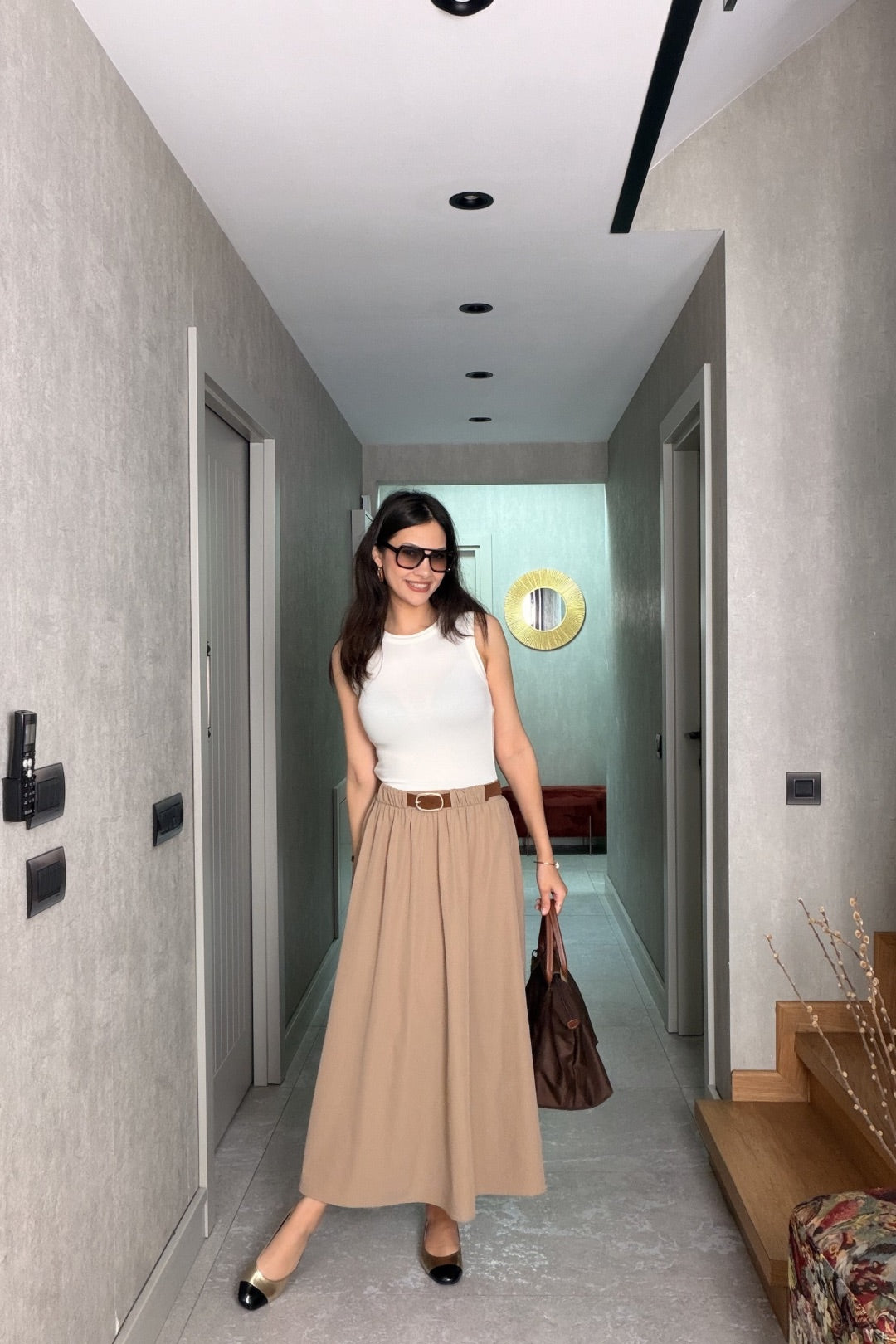 Bej Kemerli Paraşüt Etekli Elbise