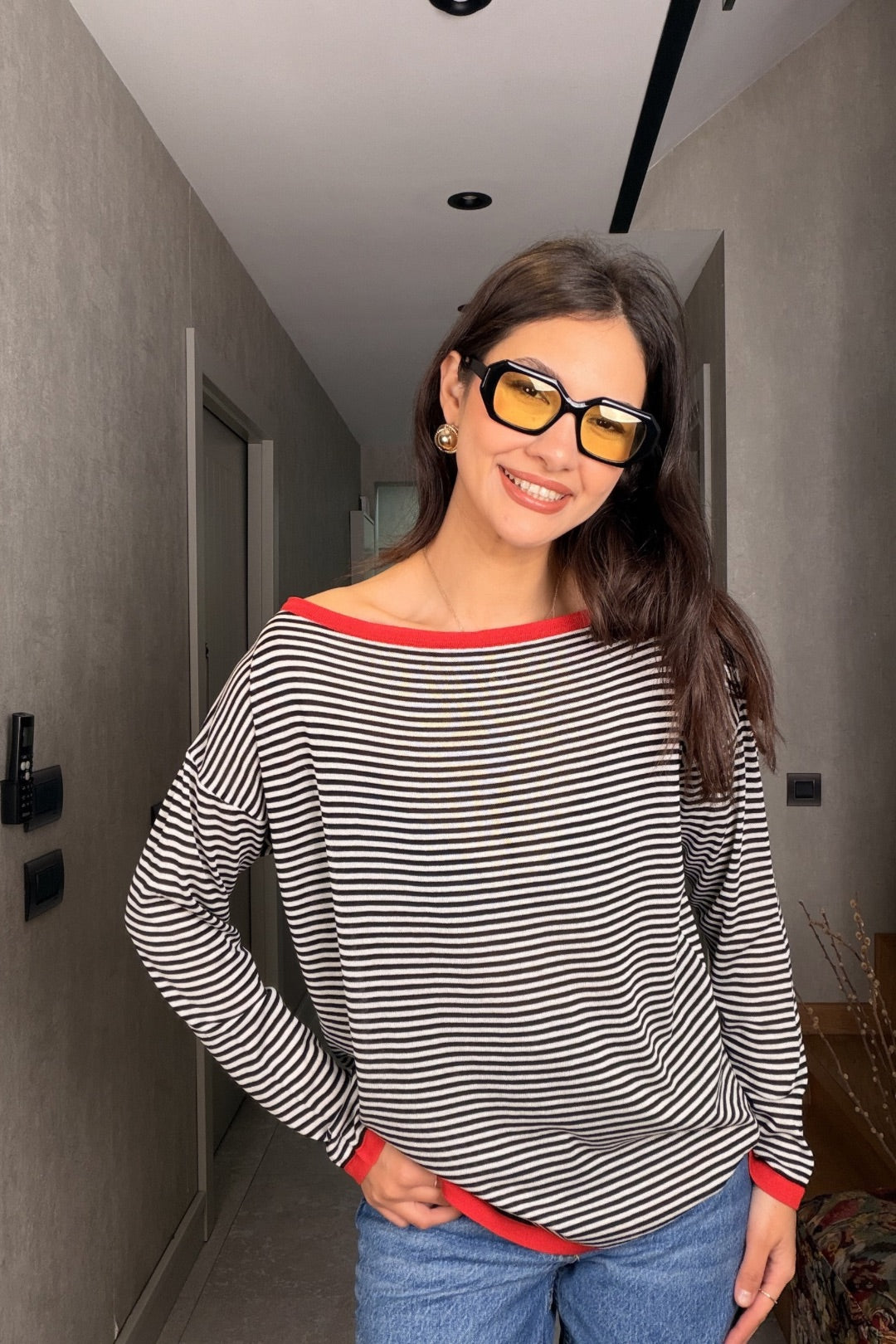 Siyah Kayık Yaka İnce Triko