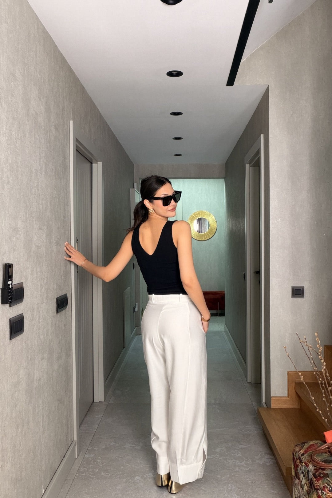 Siyah V Yaka Fitilli Atlet